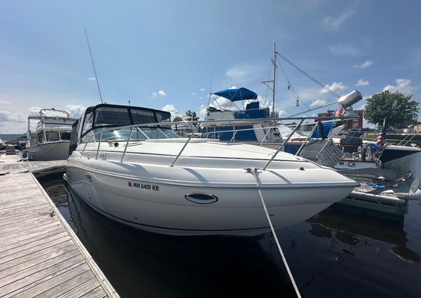 Rinker 320 Express Cruiser image