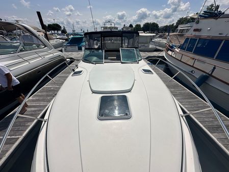 Rinker 320 Express Cruiser image