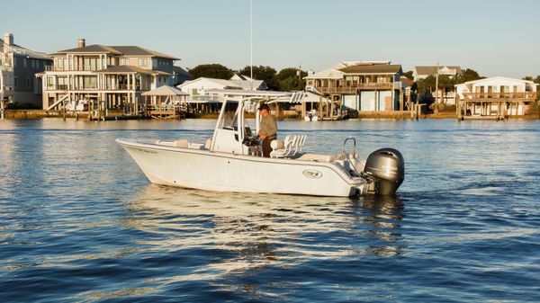 Sea Hunt Ultra 229