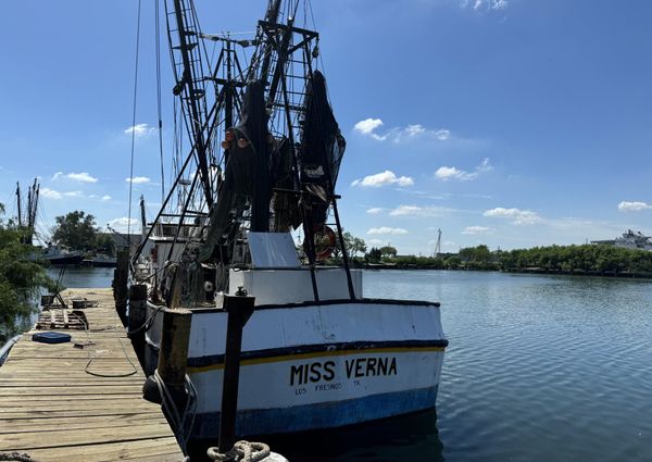 Commercial SHRIMP-FREEZER-TRAWLER image