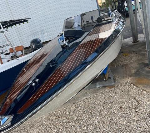 Riva 310 image