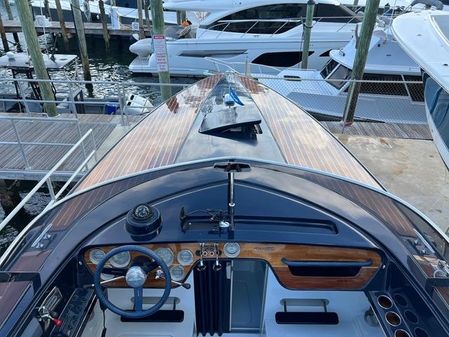 Riva 310 image