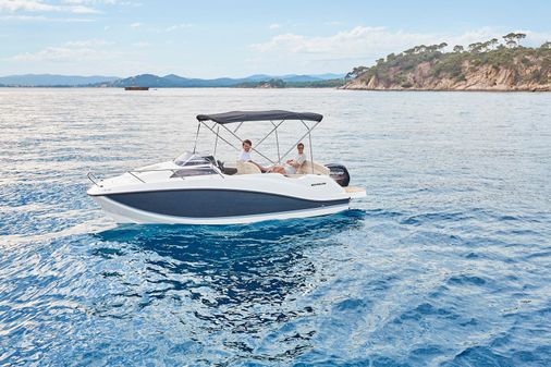 Quicksilver ACTIV-555-CABIN-CRUISER image