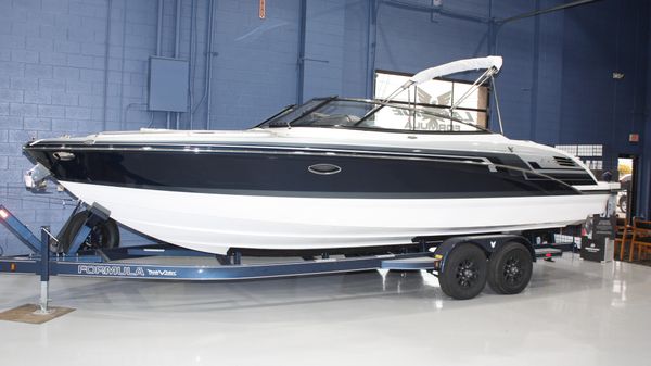 Formula 270 Bowrider