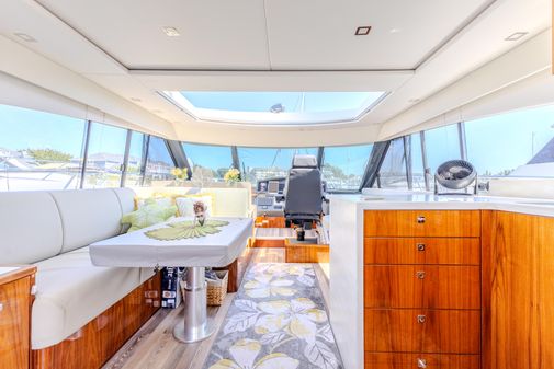 Riviera 5400 Sport Yacht Platinum Edition image