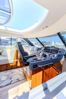 Riviera 5400 Sport Yacht Platinum Edition image