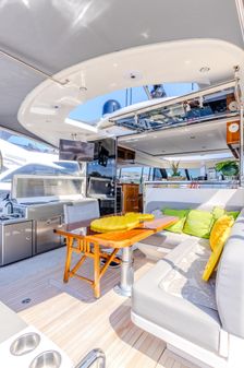 Riviera 5400 Sport Yacht Platinum Edition image