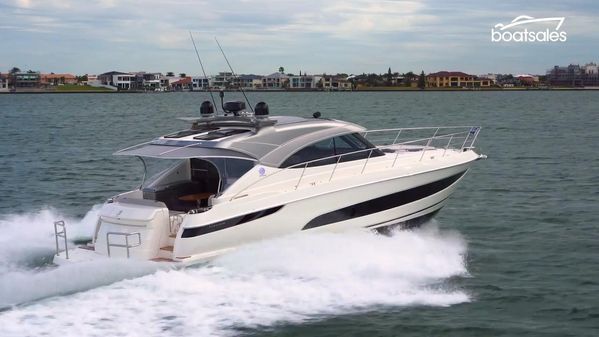 Riviera 5400 Sport Yacht Platinum Edition image