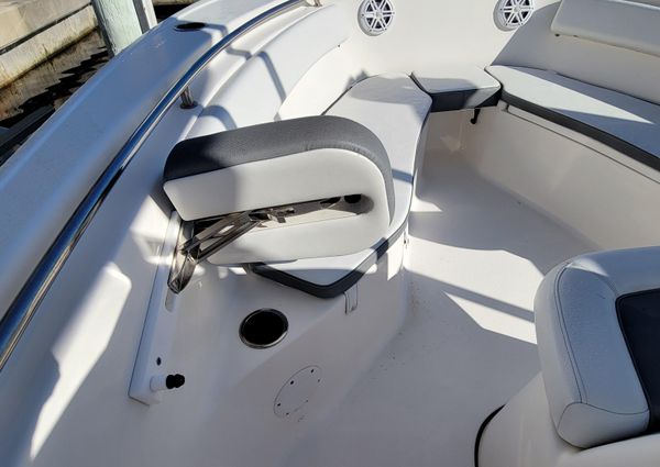 Tidewater 220-LXF image