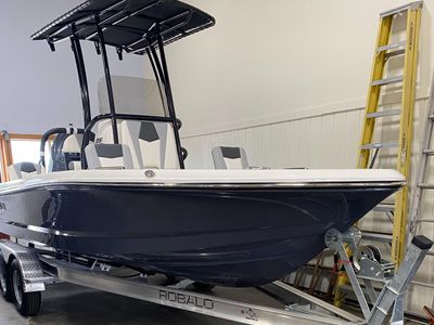 2024 Robalo206 Cayman