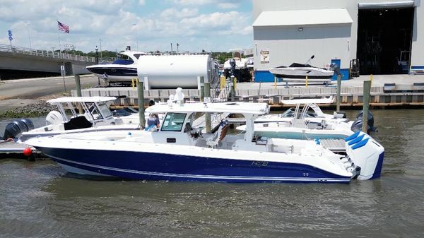 HCB 42 Lujo