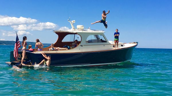 Hinckley Picnic Boat EP