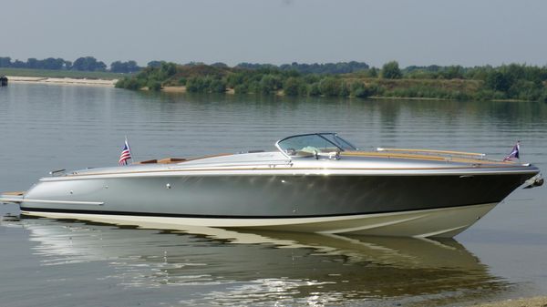 Chris-Craft Corsair 28