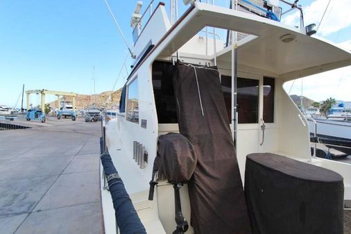 Roughwater 37 Flybridge image