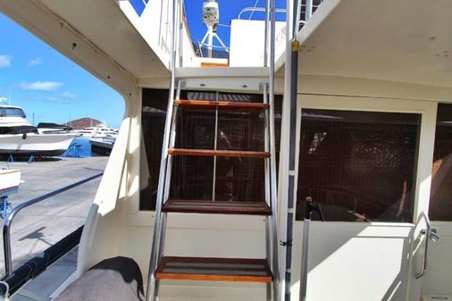 Roughwater 37 Flybridge image