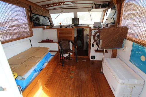 Roughwater 37 Flybridge image