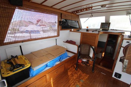 Roughwater 37 Flybridge image