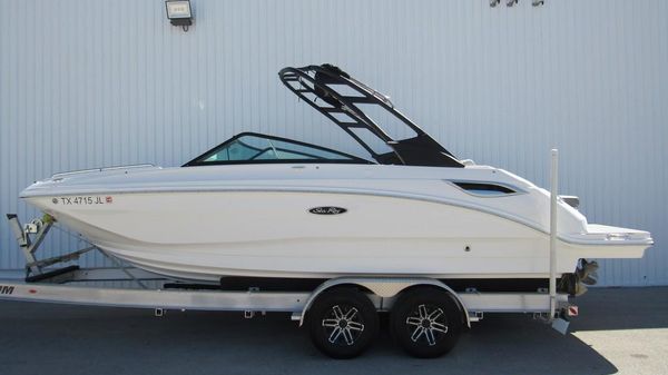 Sea Ray SDX 250