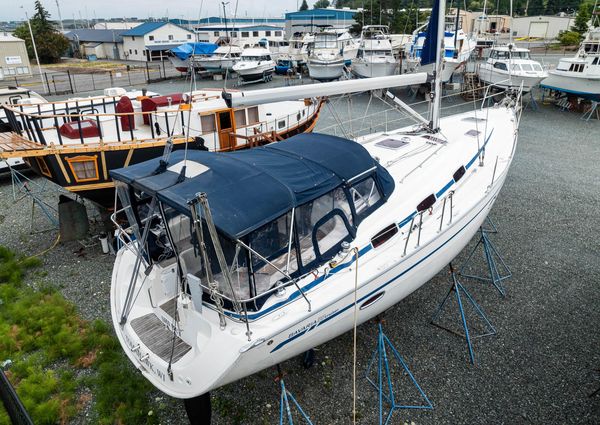 Bavaria 39 Cruiser image