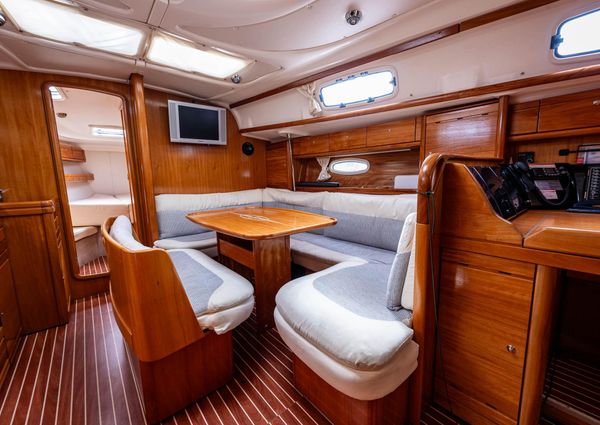 Bavaria 39 Cruiser image