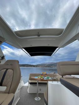 Sea Ray 350 Sundancer image