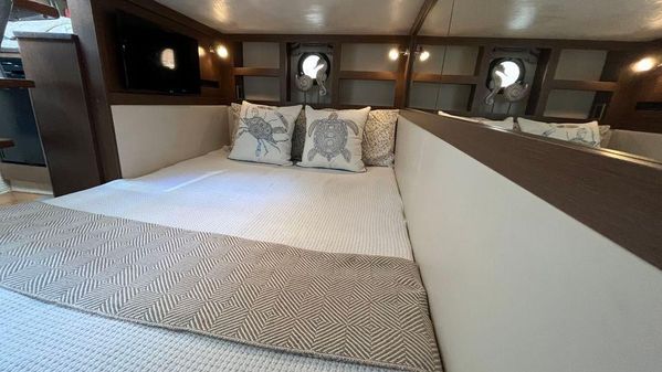 Sea Ray 350 Sundancer image