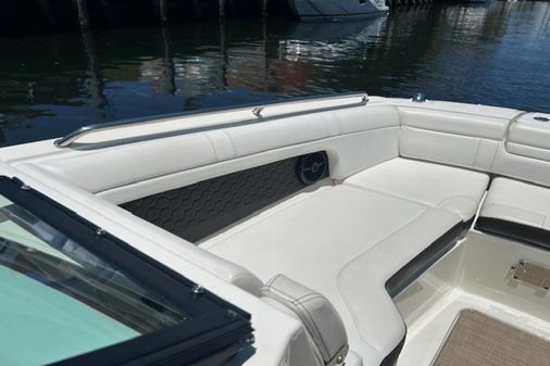 Sea Ray 270 SDX image