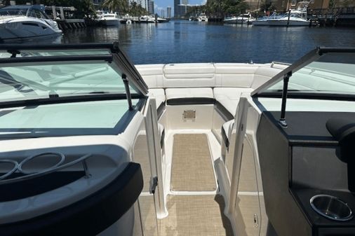 Sea Ray 270 SDX image