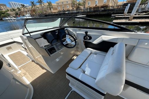 Sea Ray 270 SDX image