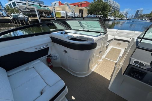 Sea Ray 270 SDX image