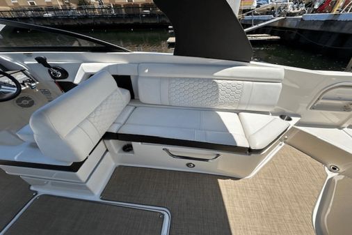 Sea Ray 270 SDX image