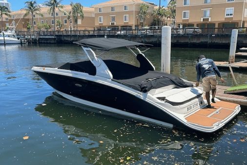 Sea Ray 270 SDX image