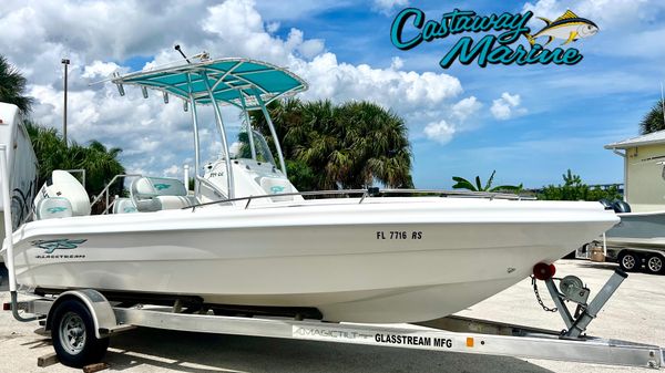 Glasstream 221 CC