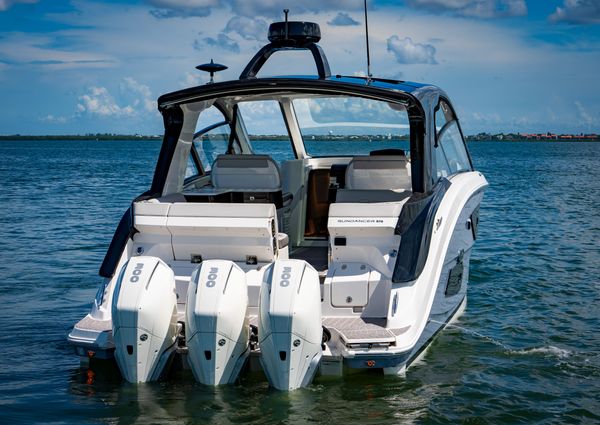 Sea Ray Sundancer 370 OB image