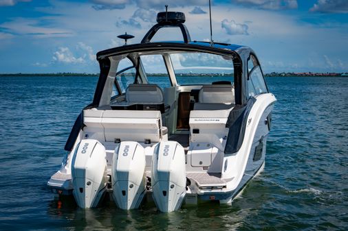 Sea Ray Sundancer 370 OB image