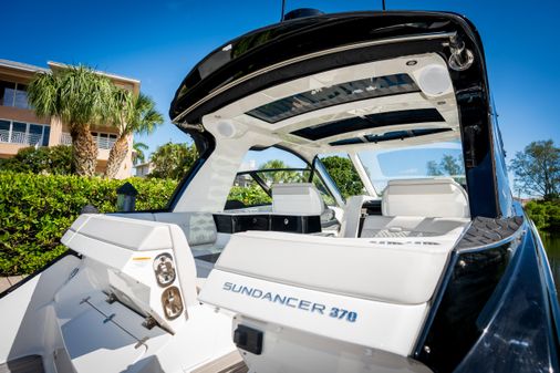 Sea Ray Sundancer 370 OB image