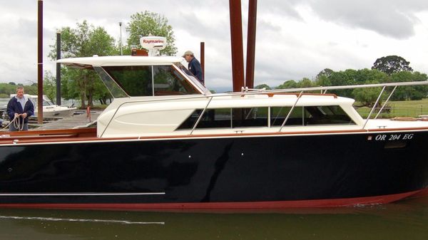 Completely Re-fitted Chris Craft Roamer 36 