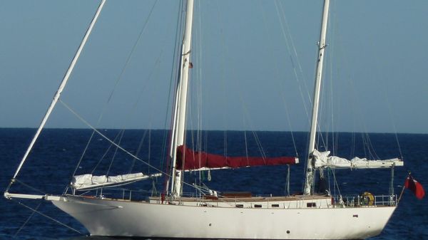 Custom Ketch 48