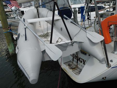 Beneteau Oceanis 350 image