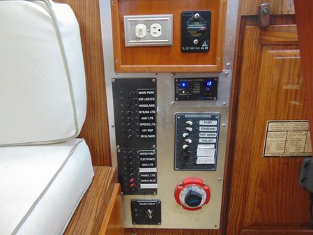 Gulfstar 36 image