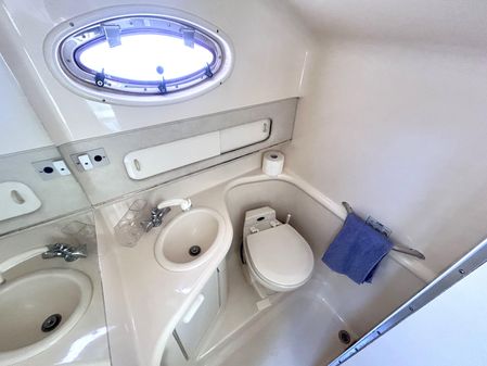 Sea Ray 270 Sundancer image