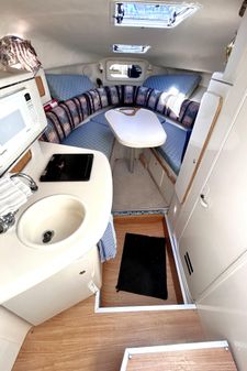 Sea Ray 270 Sundancer image