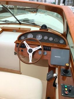 Hinckley TALARIA-29-R image