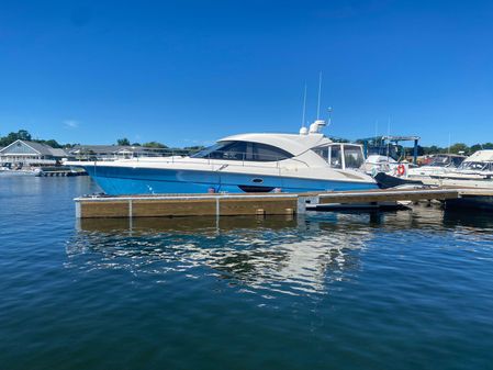 Riviera 4400 Sport Yacht image