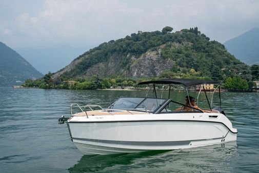 Quicksilver ACTIV-675-CRUISER image