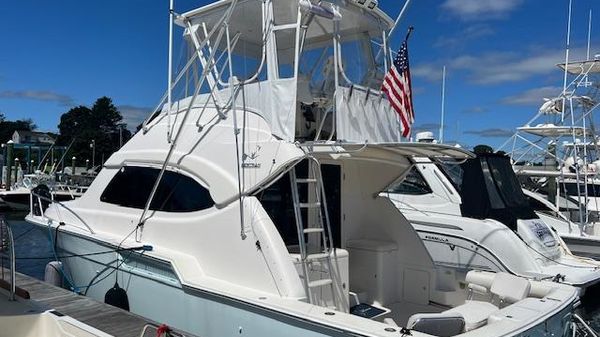 Bertram 390