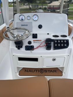 Nauticstar 231-HYBRID image