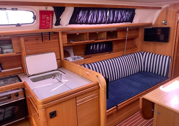 Bavaria 38 Cruiser image