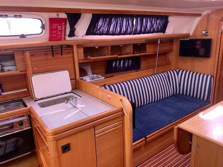 Bavaria 38 Cruiser image