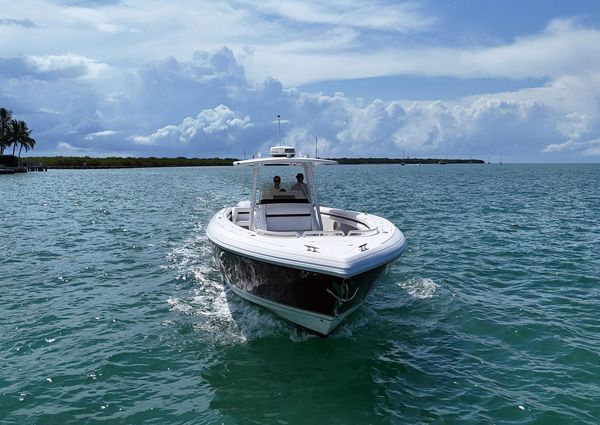 Intrepid 400 Center Console image